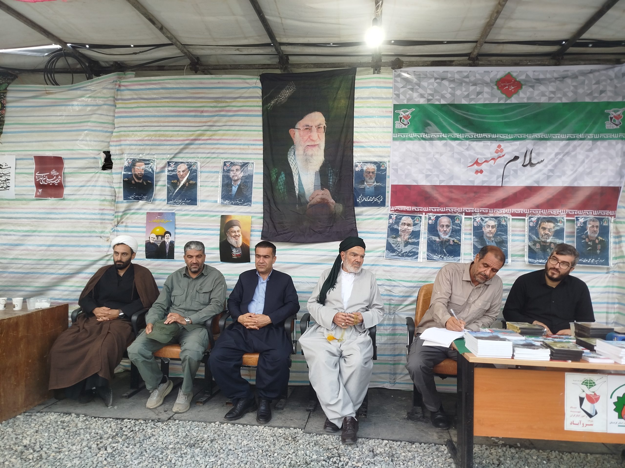 دکتر فیروز عارفی فرماندار شهرستان سروآباد از موکب شهدای کارگری شهرستان سروآباد بازدید کرد